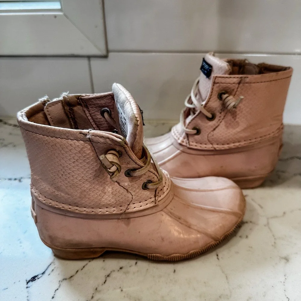 Blush sperry kids